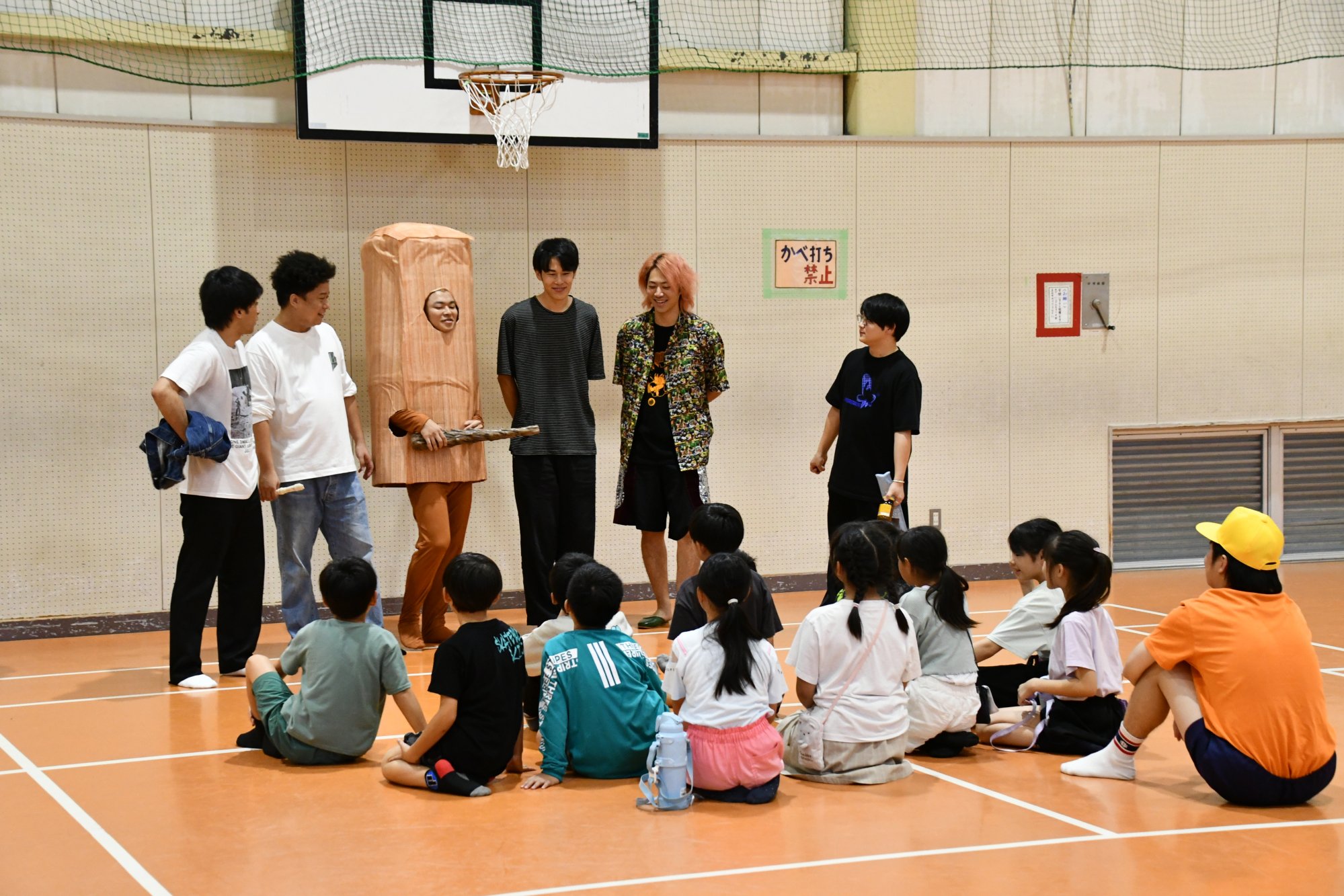 東海オンエア「【大人は真顔】小学生だけが「凄い」と思うことやってYouTubeの幅を広げる術を身につけよう！！」を支援しました。