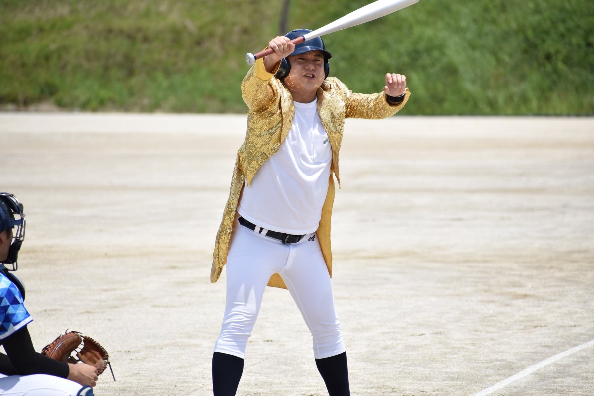 様になるならない以前の問題。