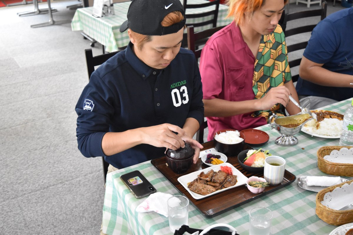 ニトロは焼肉定食。