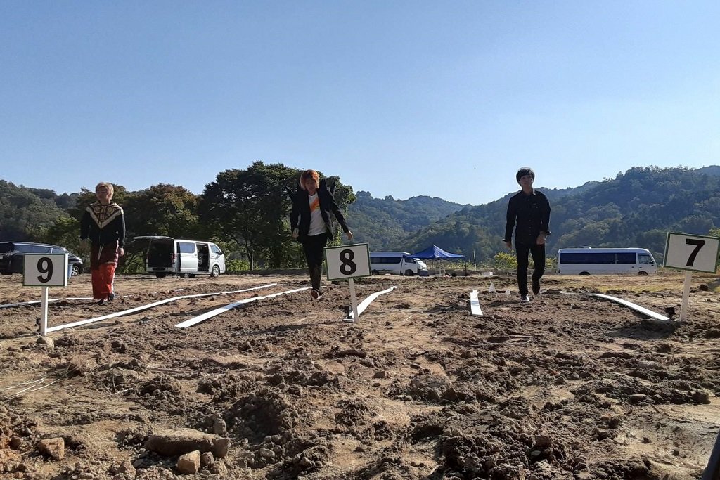 １。