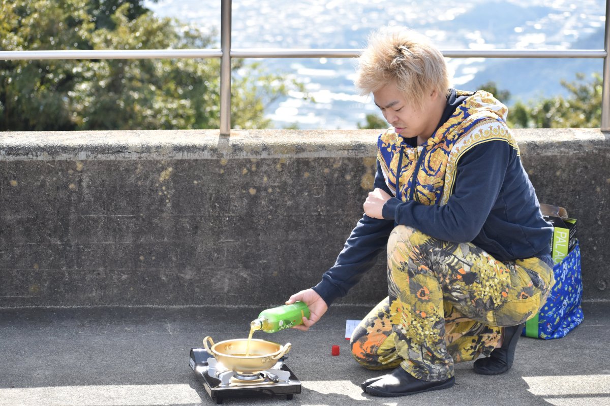 真似しないでください。