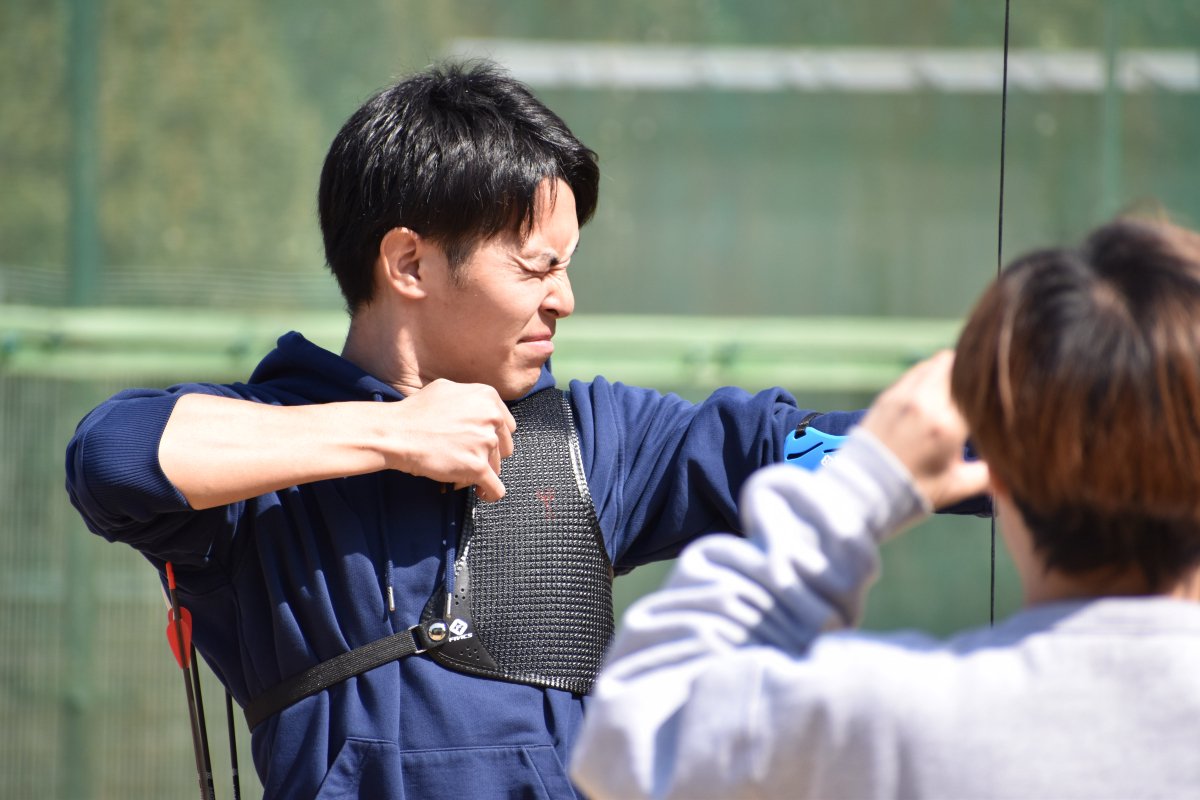 矢などいらぬ眼力（閉）。