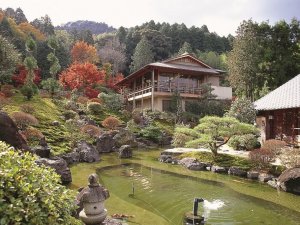 奥殿陣屋