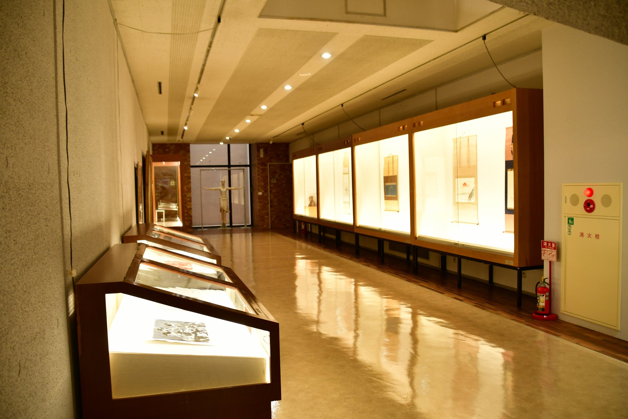 岡崎市美術館