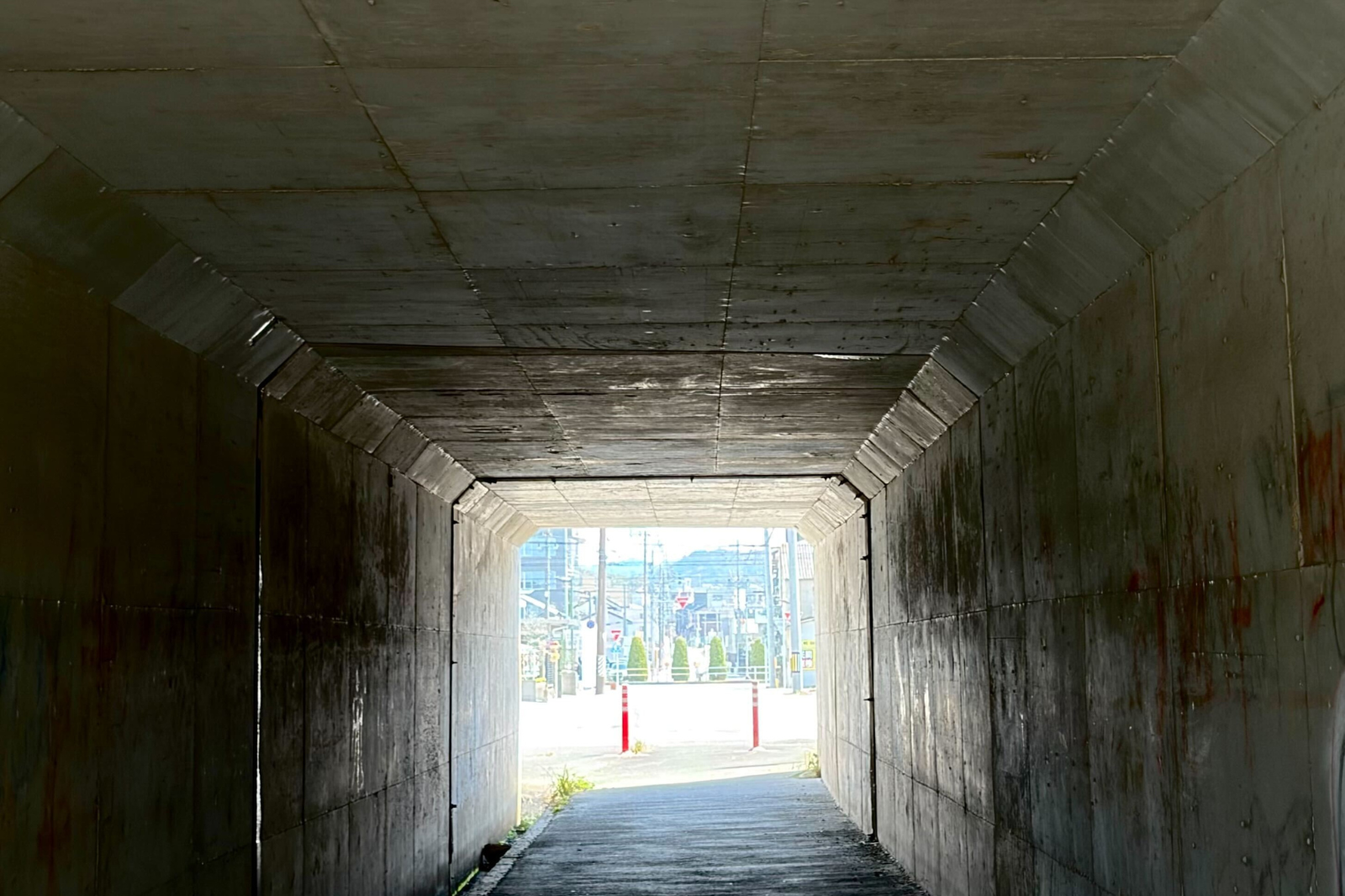 トンネル　線路　愛知環状鉄道